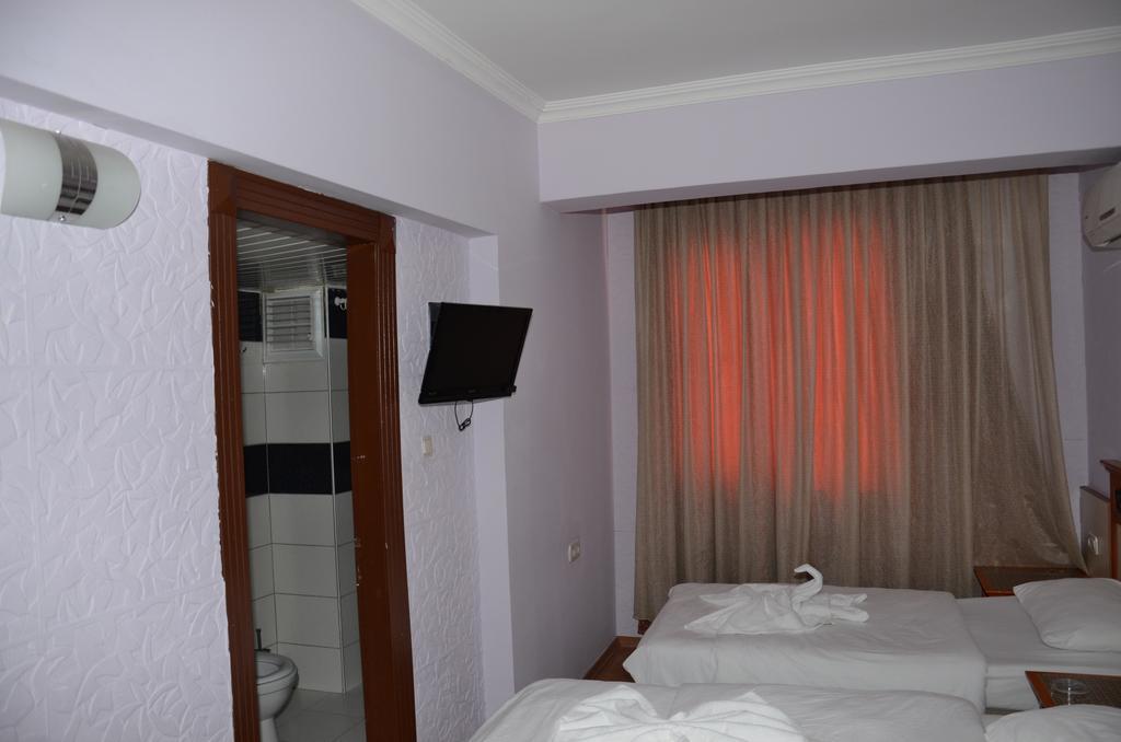 أنطاليا Ozturk Hotel الغرفة الصورة